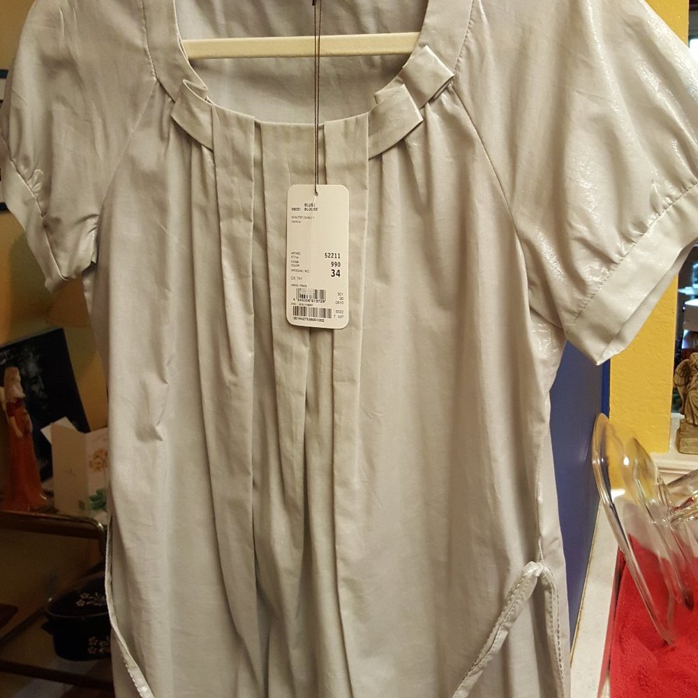 Woman's top